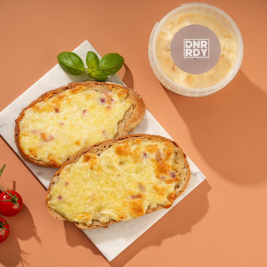 Cheddar Cheese & Red Onion Sandwich Filling Premium 300g